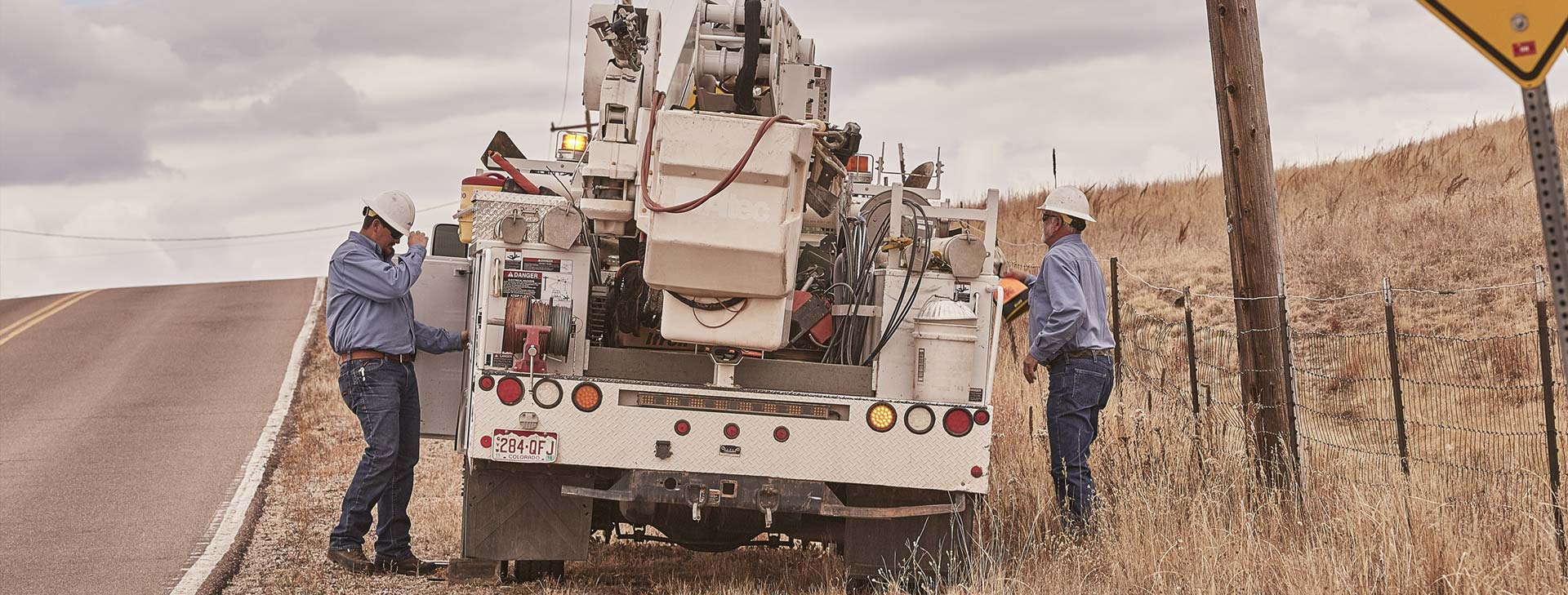 TSE Linemen and Poles